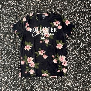 Hollister Logo t-shirt 🌸